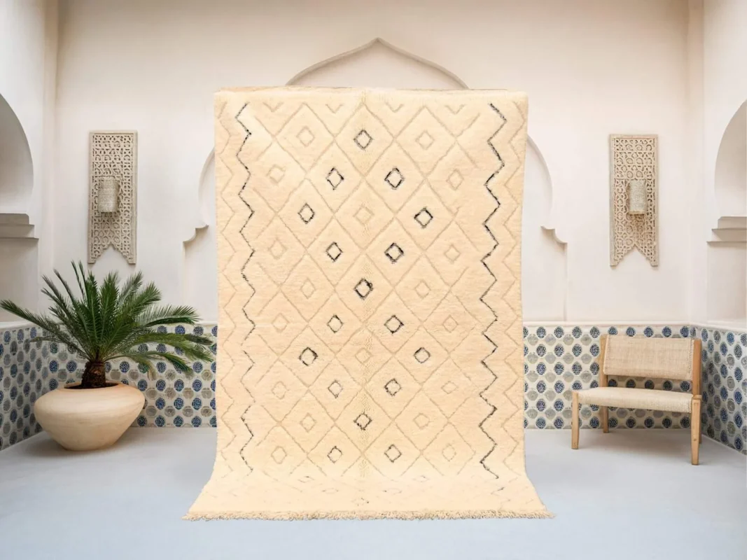 Kahina Beni Ourain rug in light ivory and black, handmade in Morocco