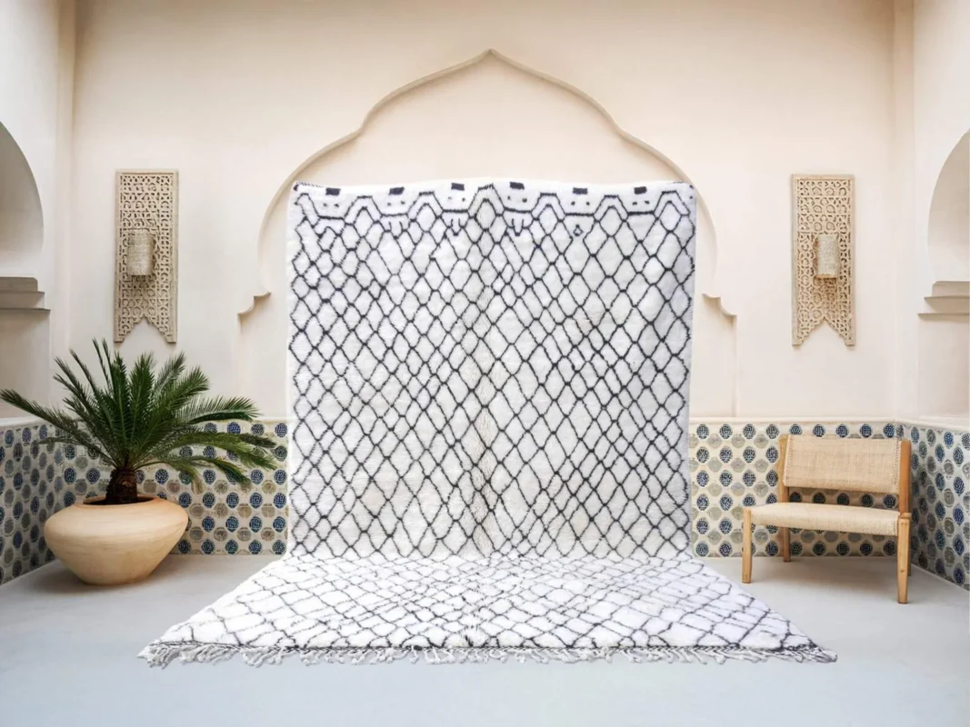 Sofonisba Beni Ourain rug in white and black, handmade in Morocco