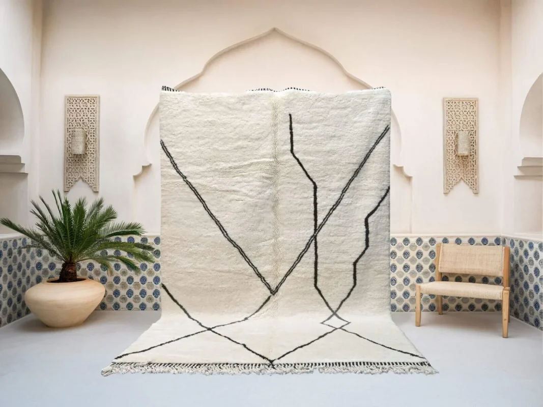 Tawraght Beni Ourain rug in white and black, handmade in Morocco