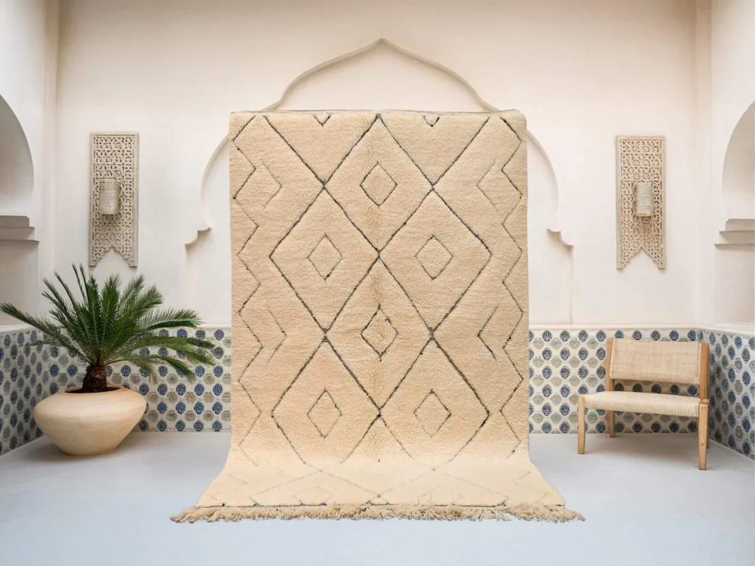 Tayri Beni Ourain rug in beige and black, handmade in Morocco