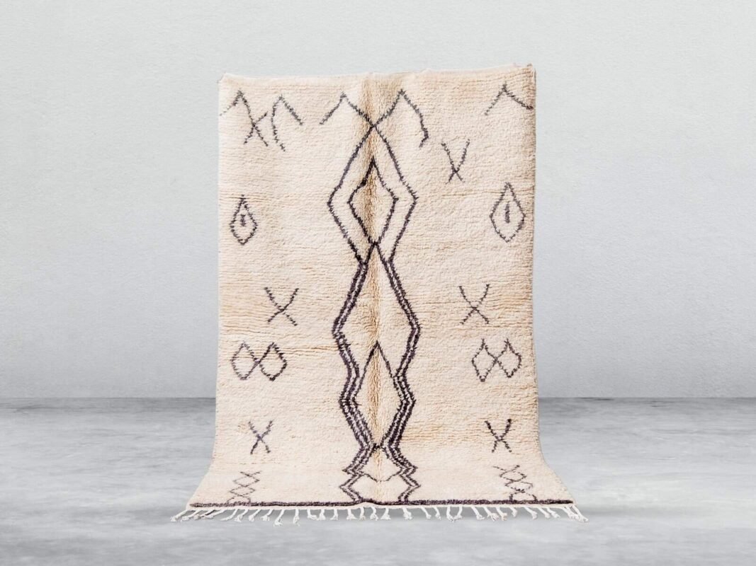 Tazegt Beni Ourain rug in white and black, handmade in Morocco