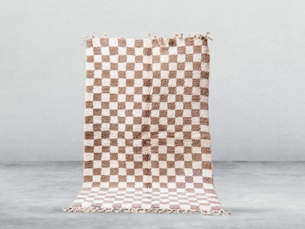 Tazrurt Beni Ourain rug in rust and white, handmade in Morocco